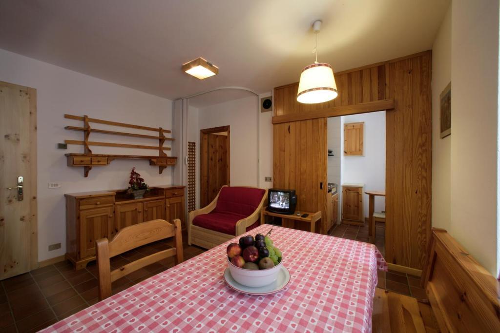 Apartments Gonzaga Canazei Kamer foto